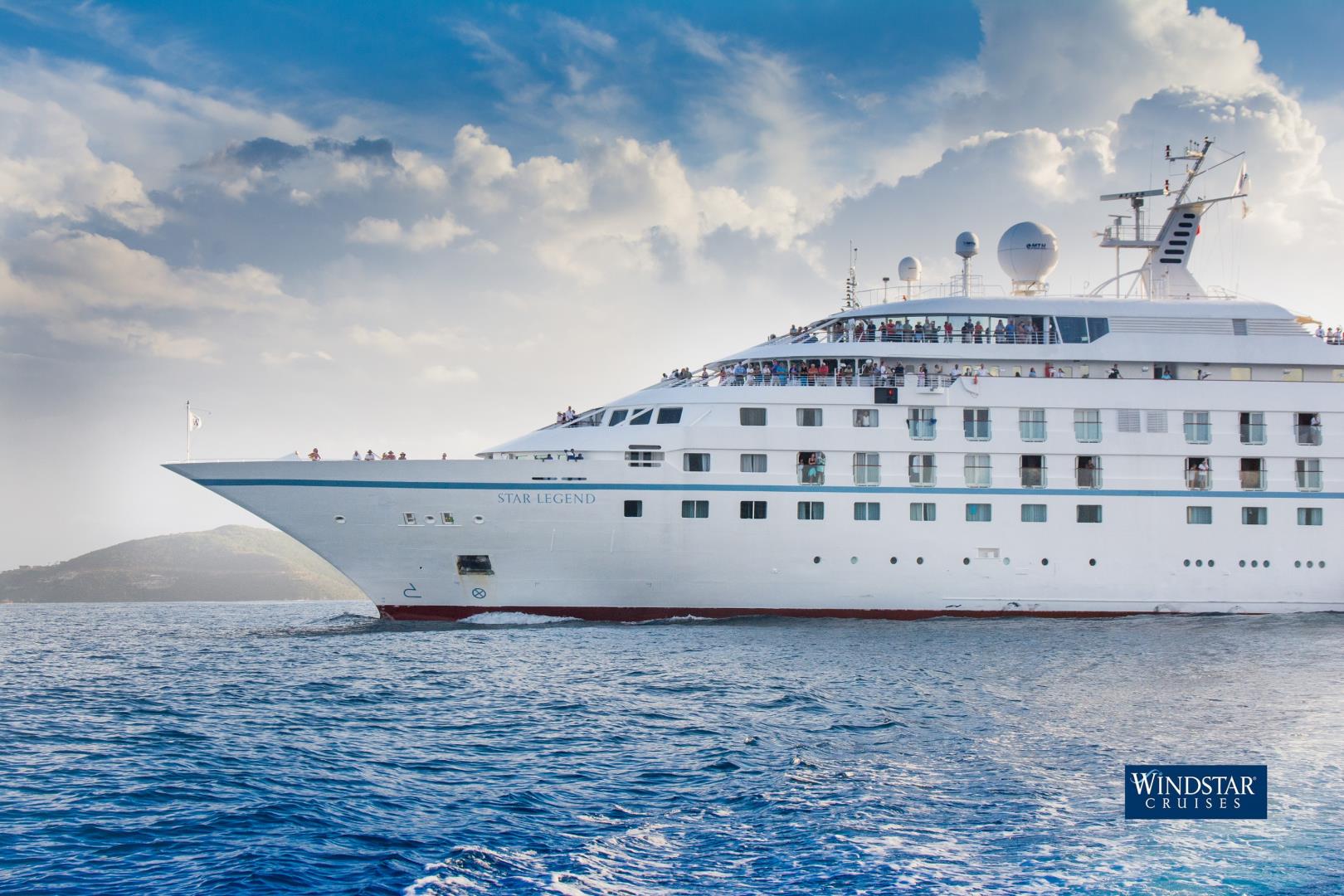 Star Legend at sea near the Caribbean